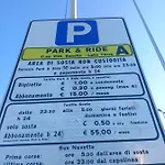 Piazzetta Degli Innamorati * Bari